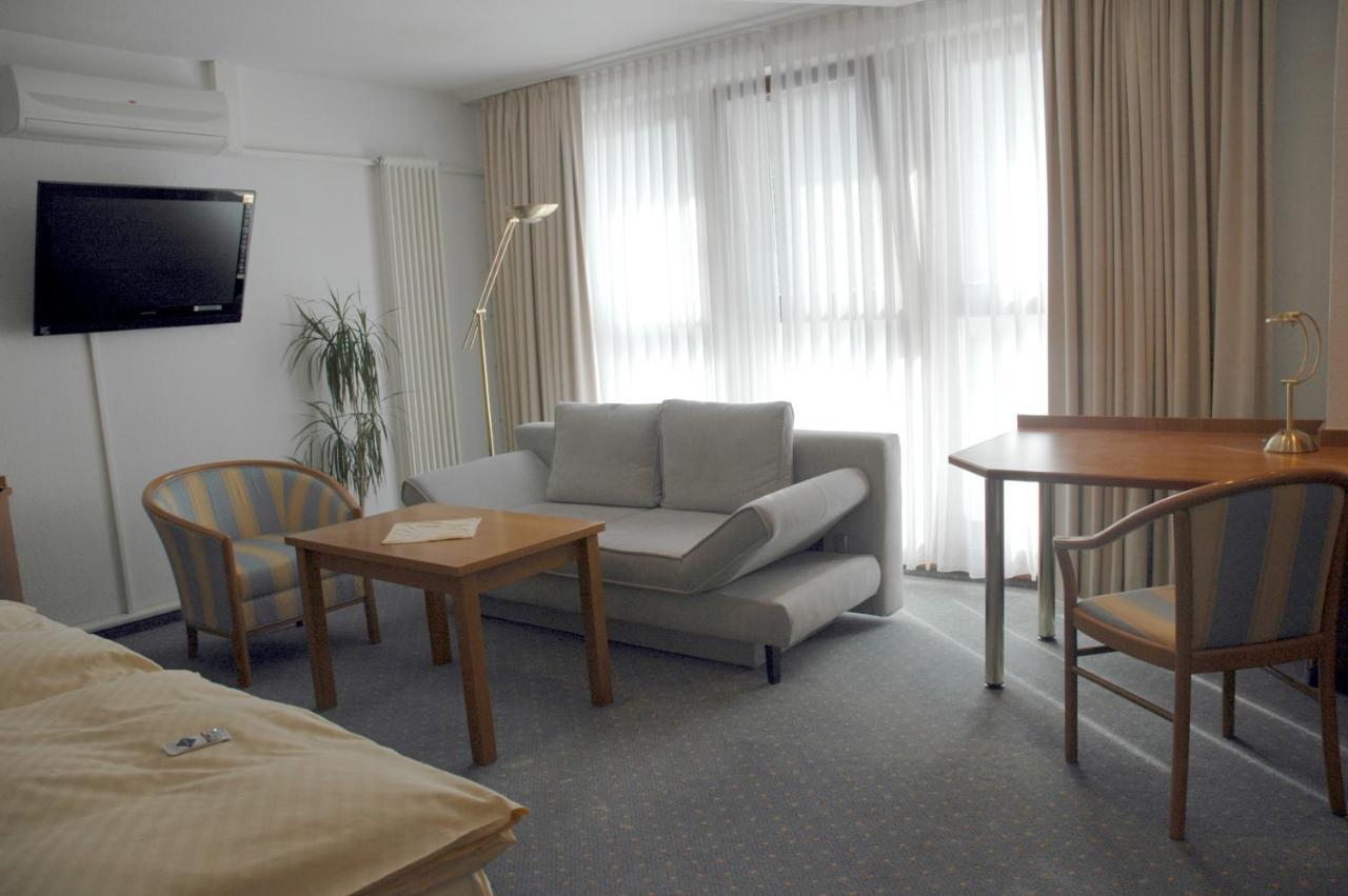 Goldlinde Parkhotel Bodenwerder Eksteriør billede